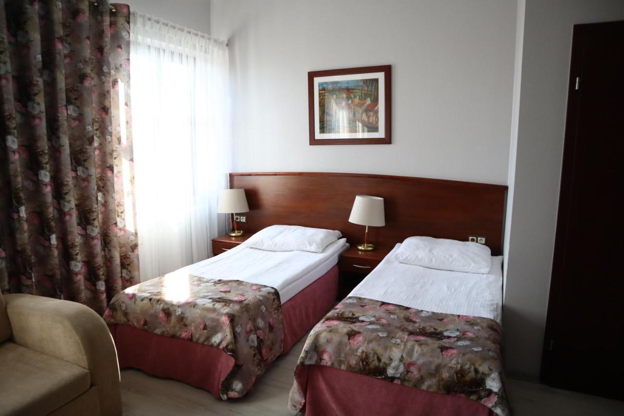 Aparthotel Ekspresja Nakło nad Notecią Eksteriør billede