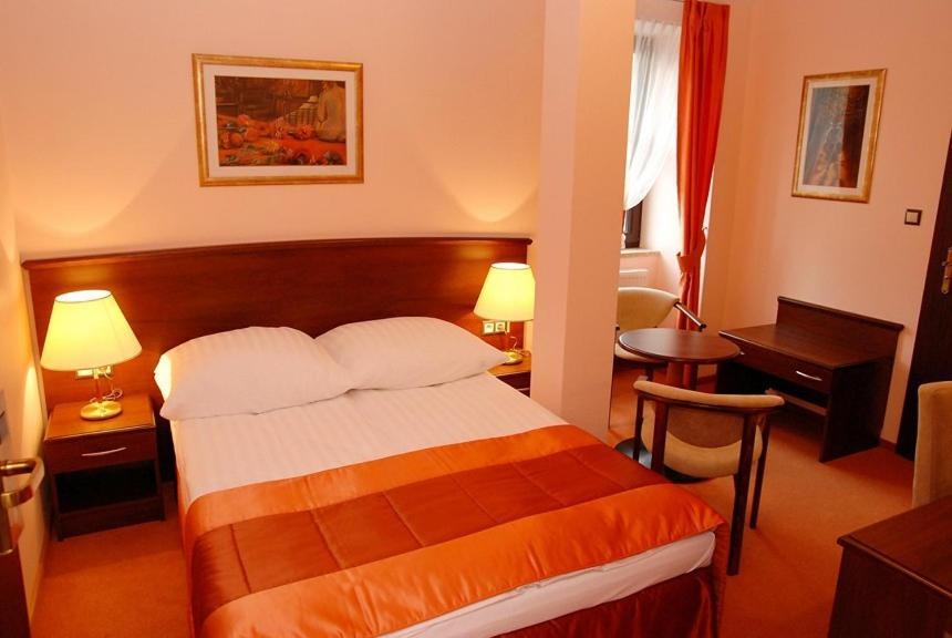 Aparthotel Ekspresja Nakło nad Notecią Værelse billede